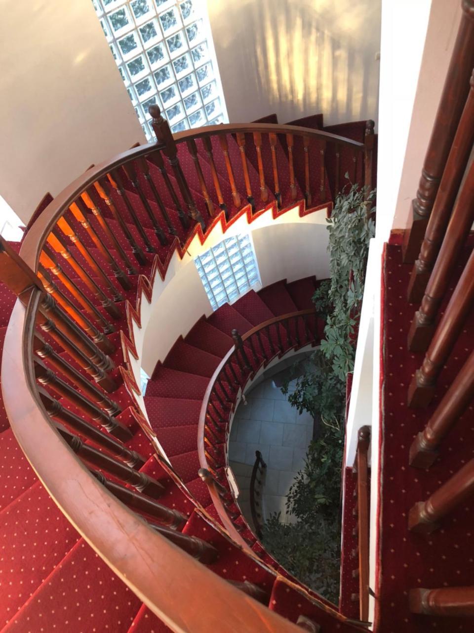 Pension Rozeclas Oradea Buitenkant foto